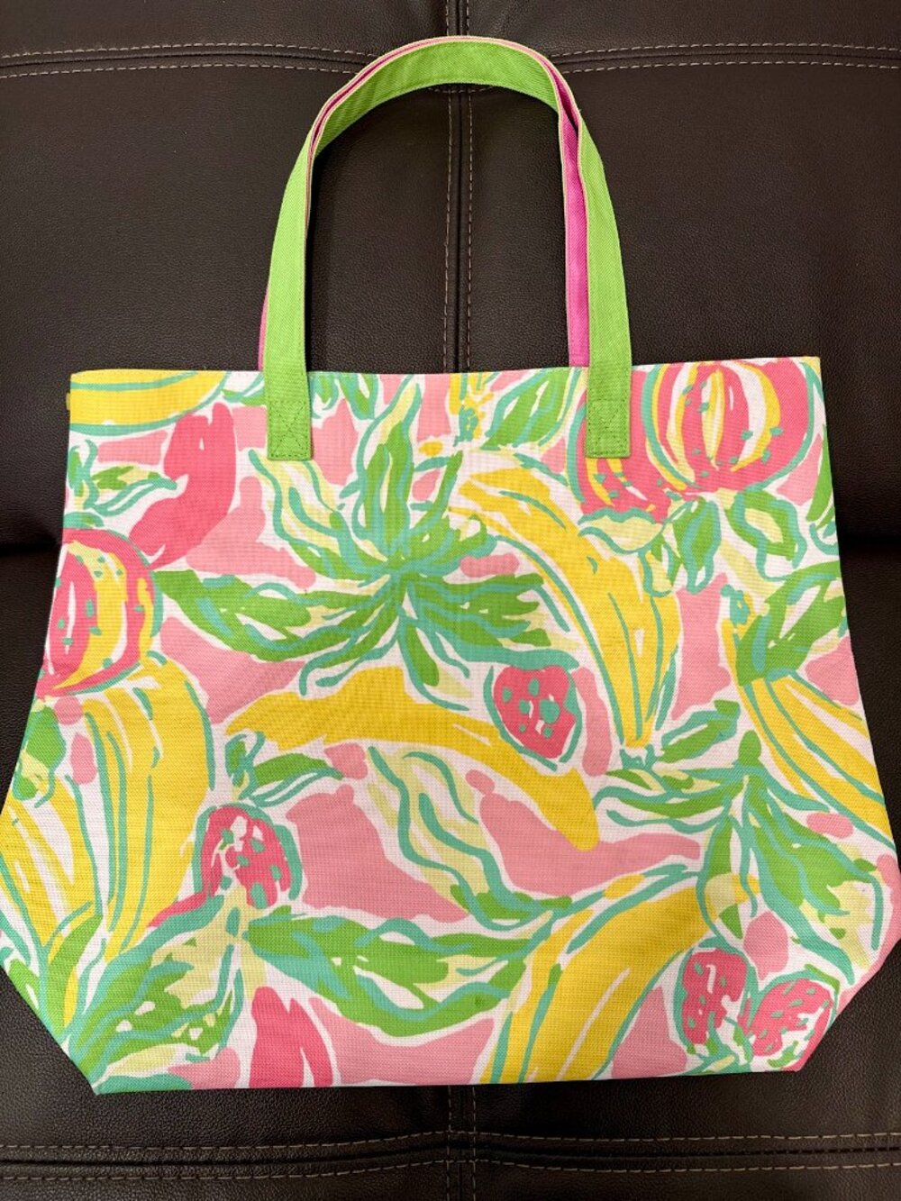 Lilly Pulitzer for Estée Lauder Tropical Fruit Floral Tote Bag - Picture 2 of 9